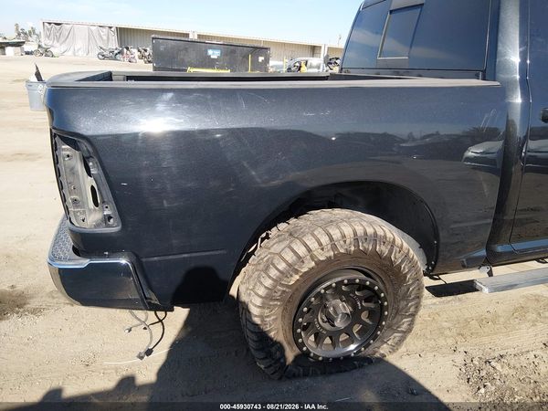 2016 RAM 1500 SLT