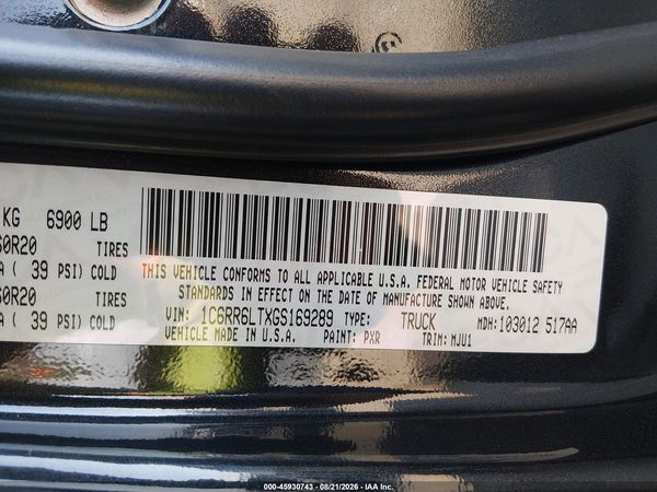 2016 RAM 1500 SLT