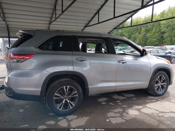2016 TOYOTA HIGHLANDER XLE V6