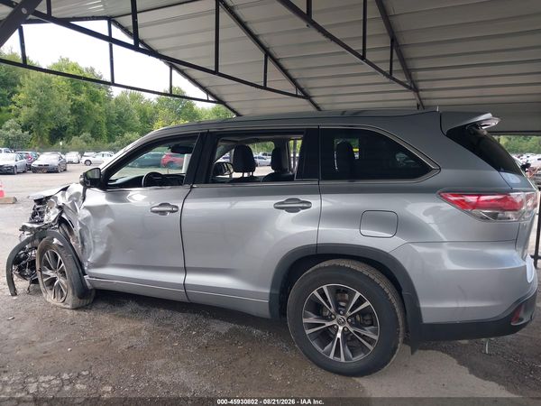 2016 TOYOTA HIGHLANDER XLE V6