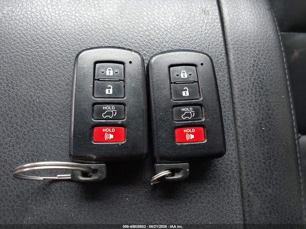 2016 TOYOTA HIGHLANDER XLE V6