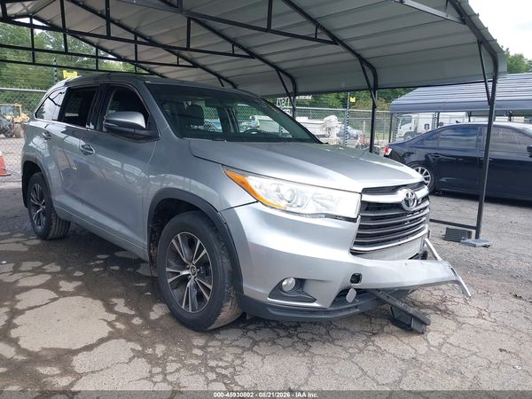 2016 TOYOTA HIGHLANDER XLE V6