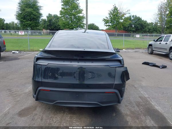 2026 TESLA MODEL Y PREMIUM/REAR-WHEEL DRIVE