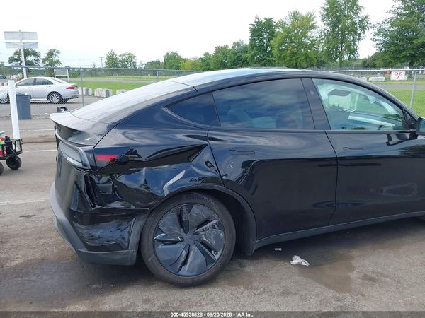 2026 TESLA MODEL Y PREMIUM/REAR-WHEEL DRIVE