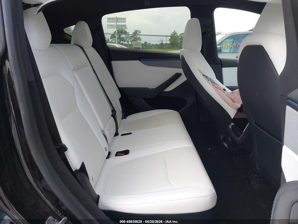 2026 TESLA MODEL Y PREMIUM/REAR-WHEEL DRIVE