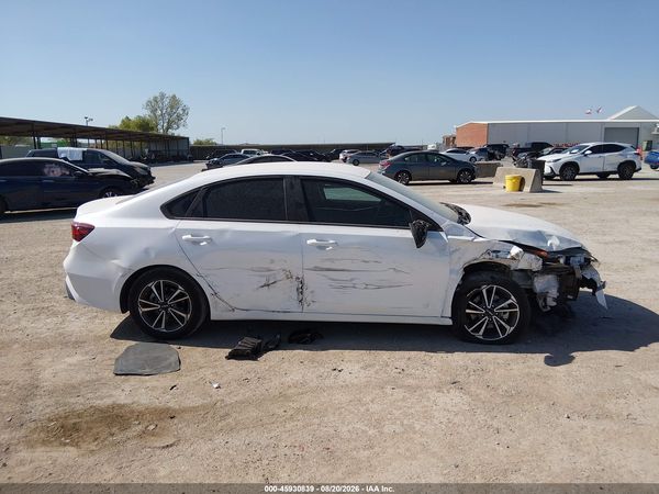 2023 KIA FORTE LXS