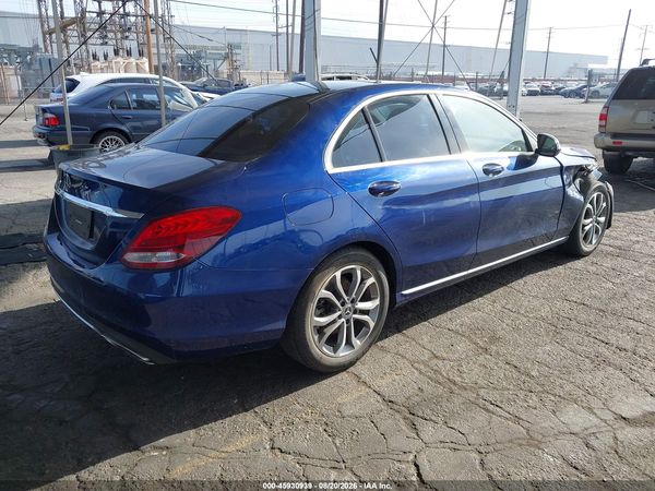 2017 MERCEDES-BENZ C 300 LUXURY/SPORT