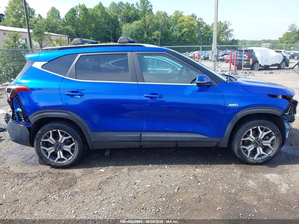 2023 KIA SELTOS EX