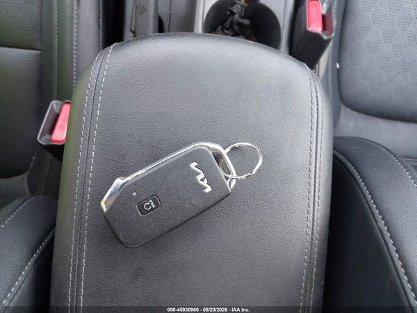 2023 KIA SELTOS EX