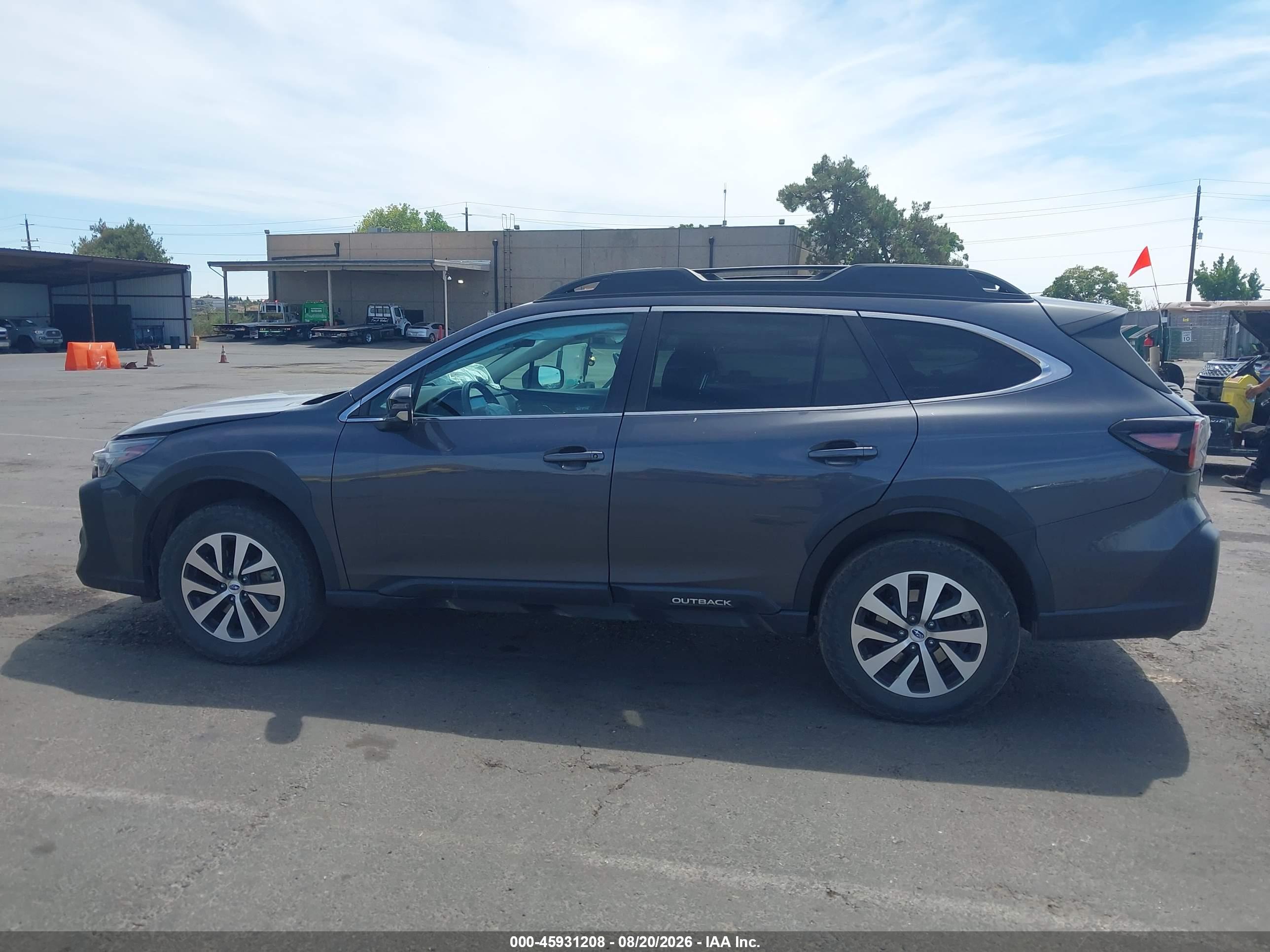 2023 SUBARU OUTBACK PREMIUM