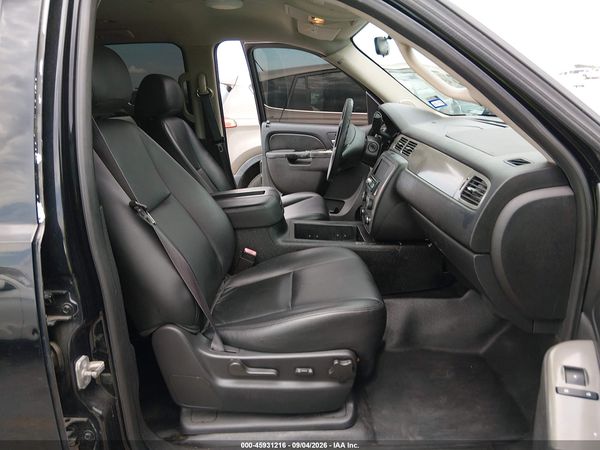 2014 CHEVROLET TAHOE COMMERCIAL — I5