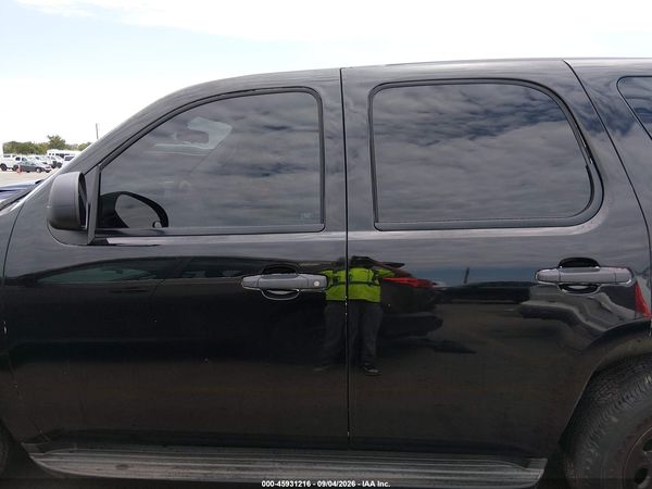 2014 CHEVROLET TAHOE COMMERCIAL — I117