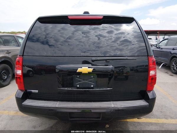 2014 CHEVROLET TAHOE COMMERCIAL — I119