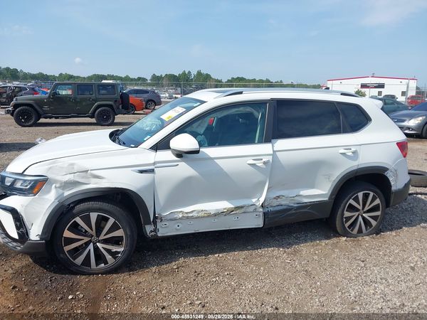 2022 VOLKSWAGEN TAOS 1.5T SE — I117