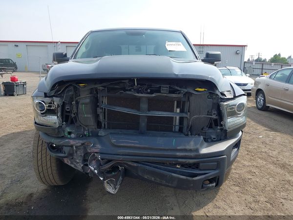 2020 RAM 1500 CLASSIC WARLOCK  4X4 5'7 BOX