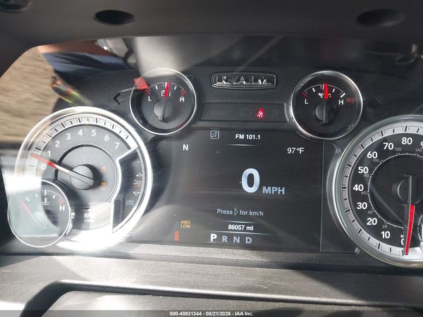 2020 RAM 1500 CLASSIC WARLOCK  4X4 5'7 BOX
