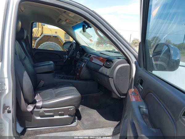 2012 CHEVROLET SUBURBAN LT — I5