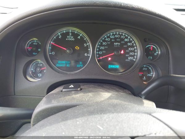 2012 CHEVROLET SUBURBAN LT — I7