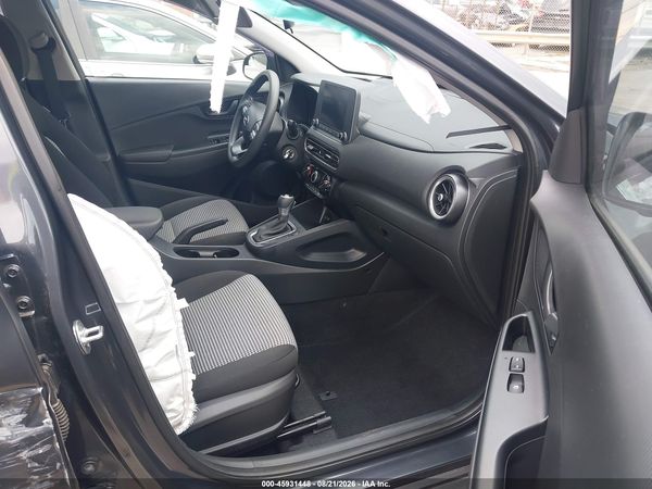 2022 HYUNDAI KONA SE