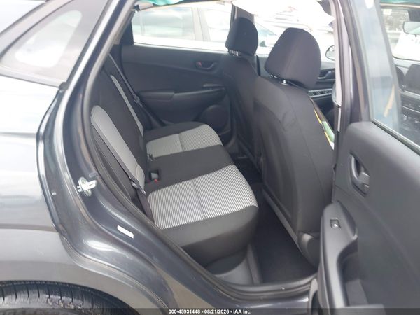 2022 HYUNDAI KONA SE