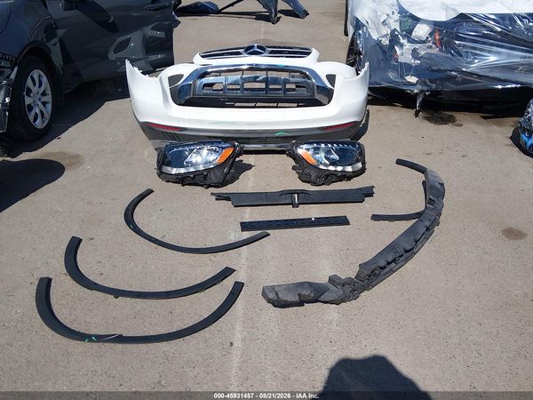 2019 MERCEDES-BENZ GLC 300 4MATIC