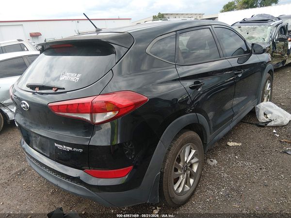 2018 HYUNDAI TUCSON SE — I4