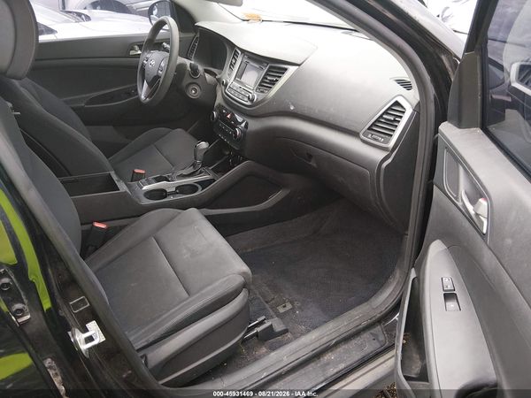 2018 HYUNDAI TUCSON SE — I5