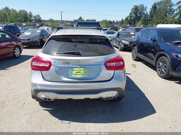 2018 MERCEDES-BENZ GLA 250 4MATIC