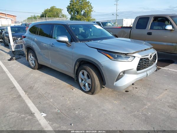 2021 TOYOTA HIGHLANDER LE