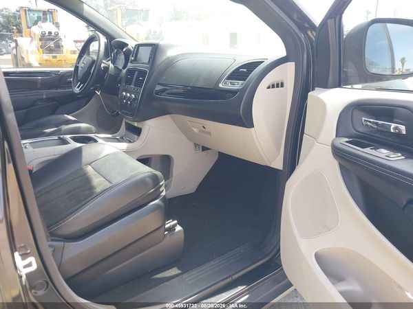 2019 DODGE GRAND CARAVAN SXT — I5