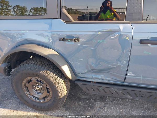 2025 FORD BRONCO Base