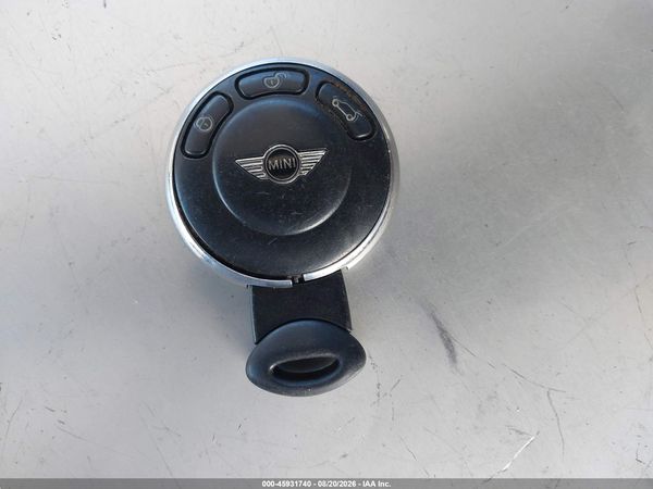 2016 MINI COUNTRYMAN COOPER
