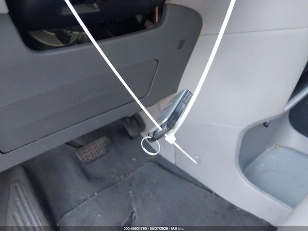 2019 TOYOTA SIENNA XLE 8 PASSENGER