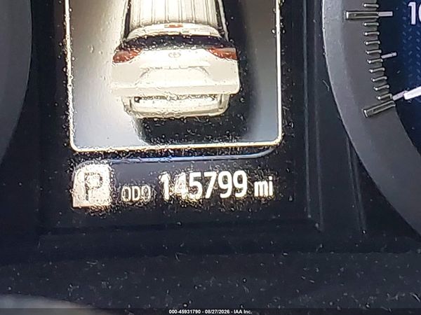 2019 TOYOTA SIENNA XLE 8 PASSENGER
