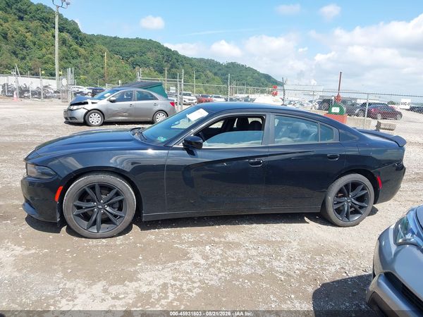 2018 DODGE CHARGER SXT RWD