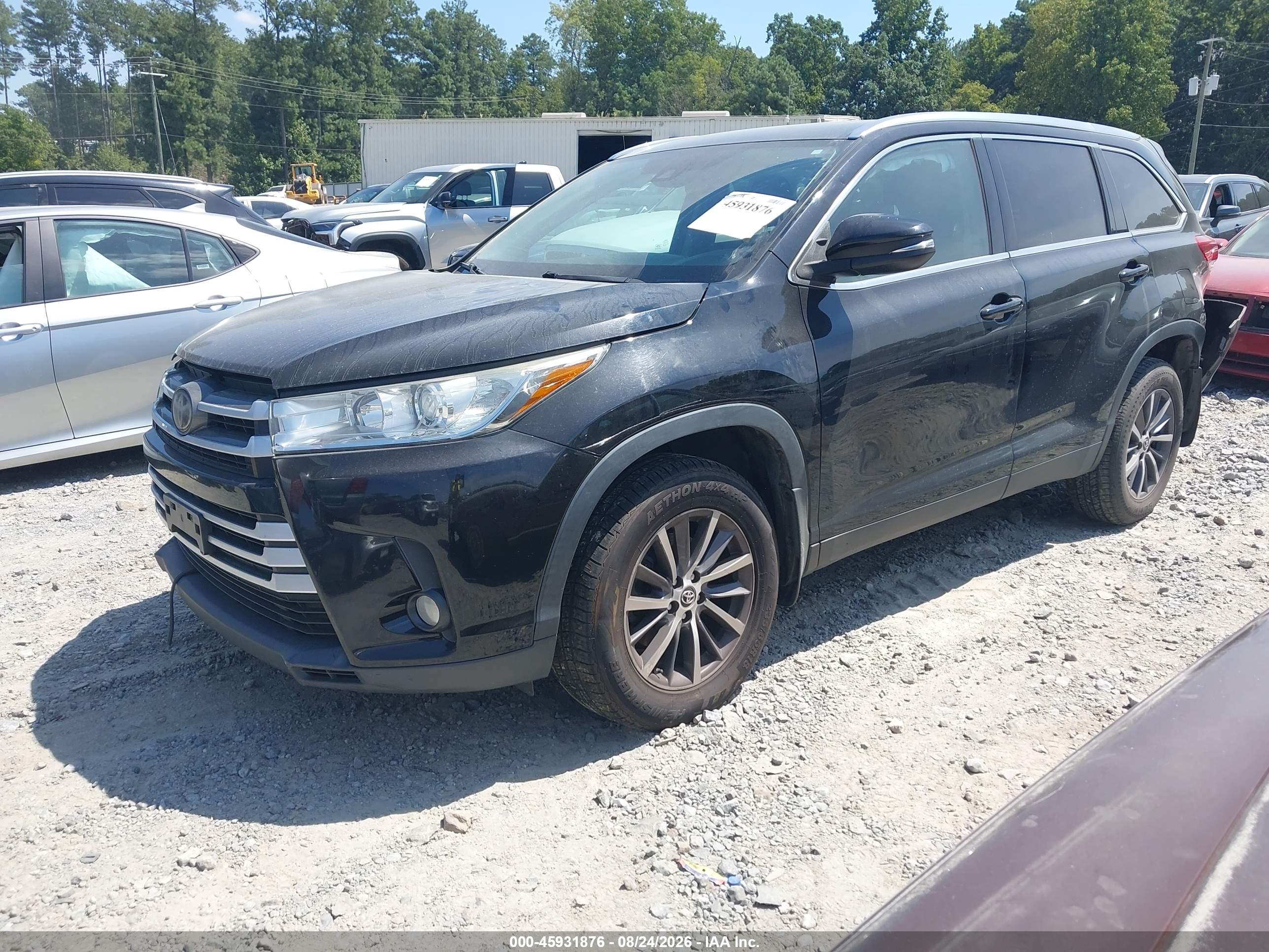 2019 TOYOTA HIGHLANDER XLE — I2