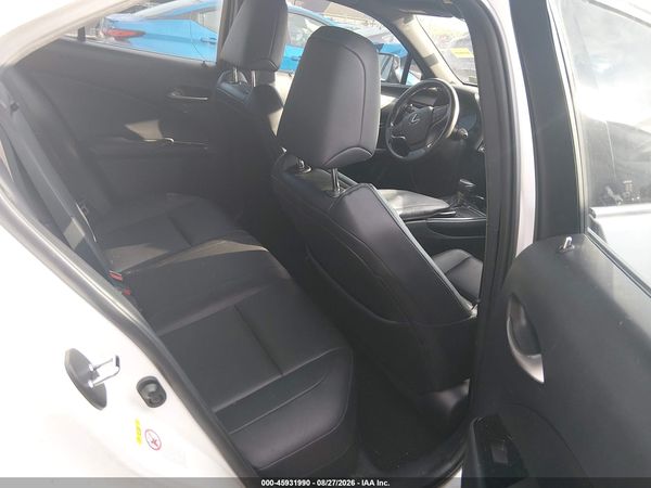2019 LEXUS UX 200 200 Base/Luxury/F Sport — I8