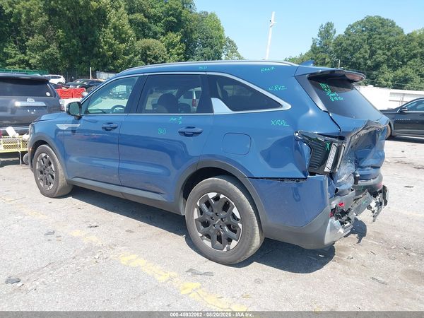 2024 KIA SORENTO S — I3