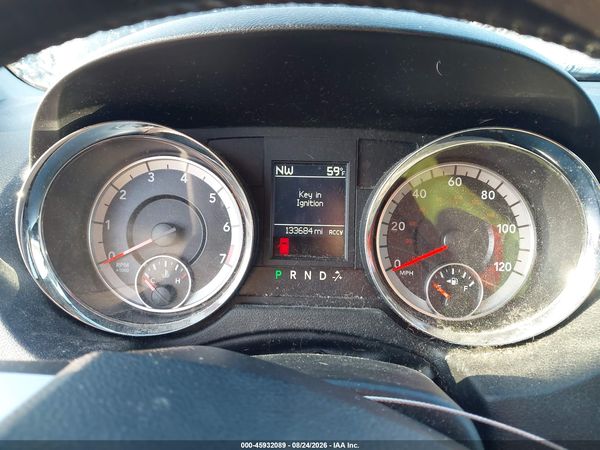 2015 DODGE GRAND CARAVAN SXT — I7
