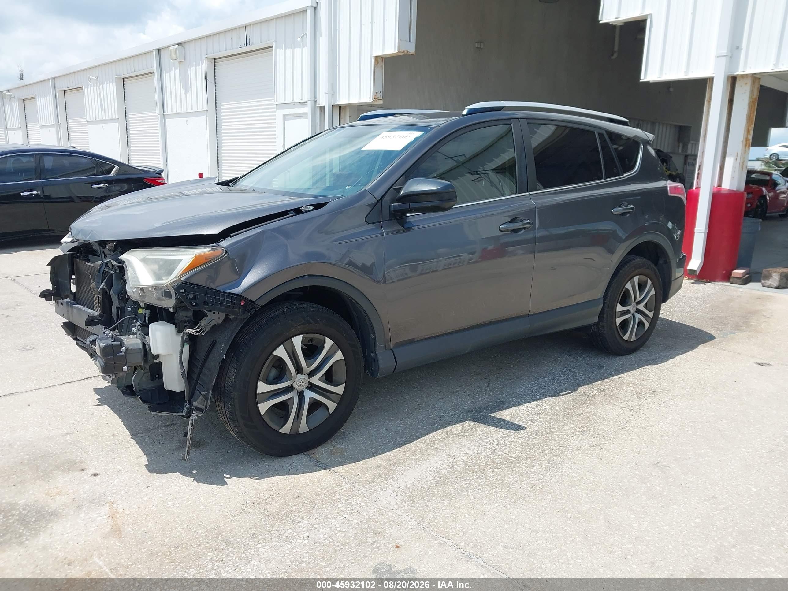 2016 TOYOTA RAV4 LE — I2