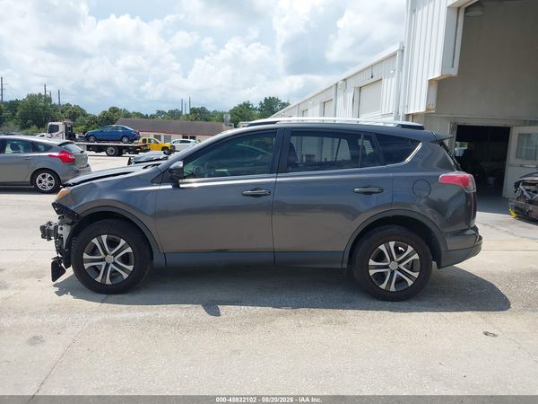 2016 TOYOTA RAV4 LE — I117
