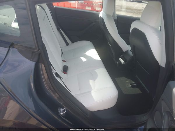 2023 TESLA MODEL 3 — I8