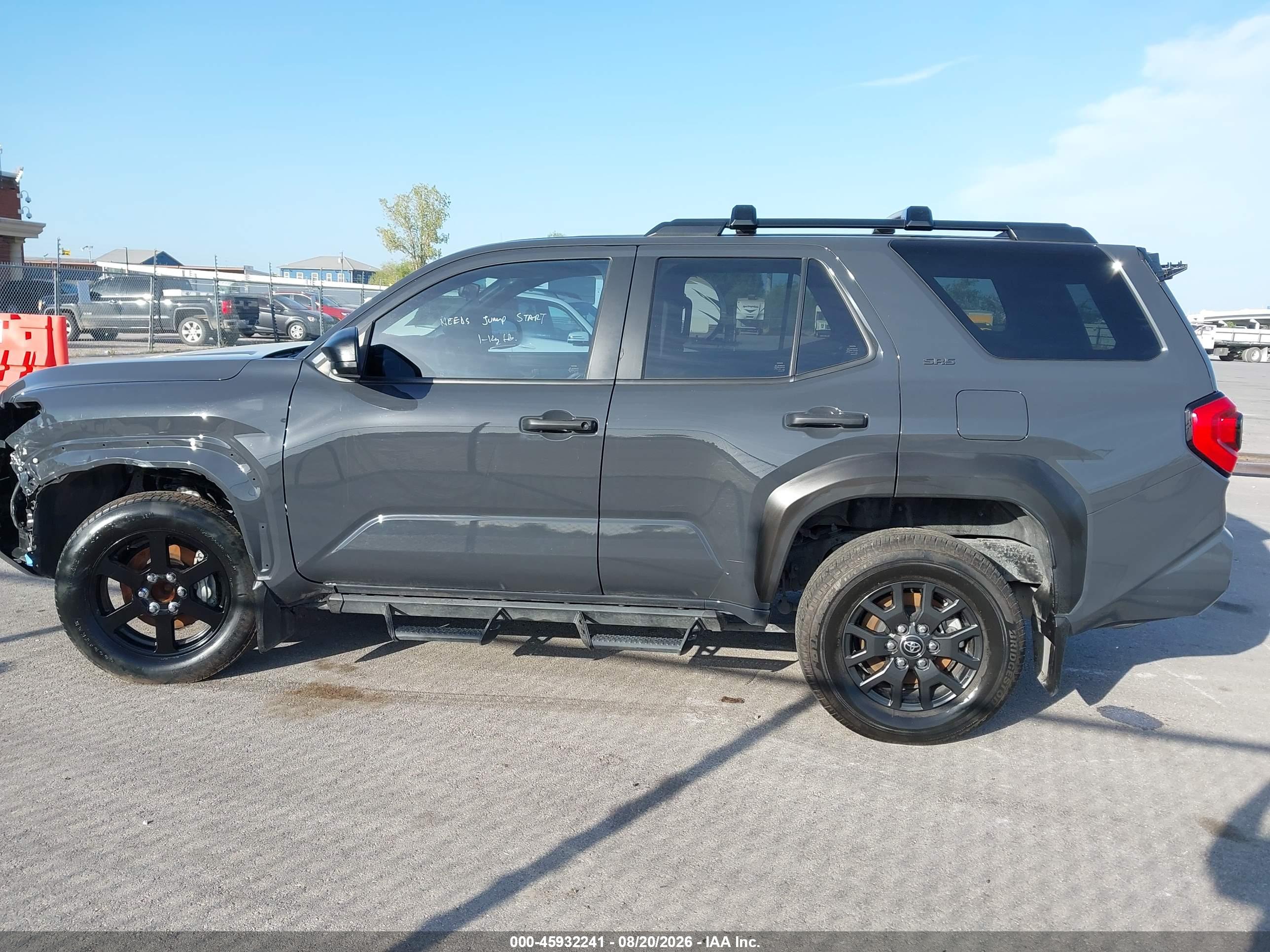 2025 TOYOTA 4RUNNER SR5