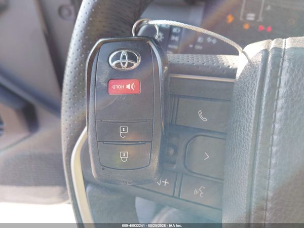 2025 TOYOTA 4RUNNER SR5