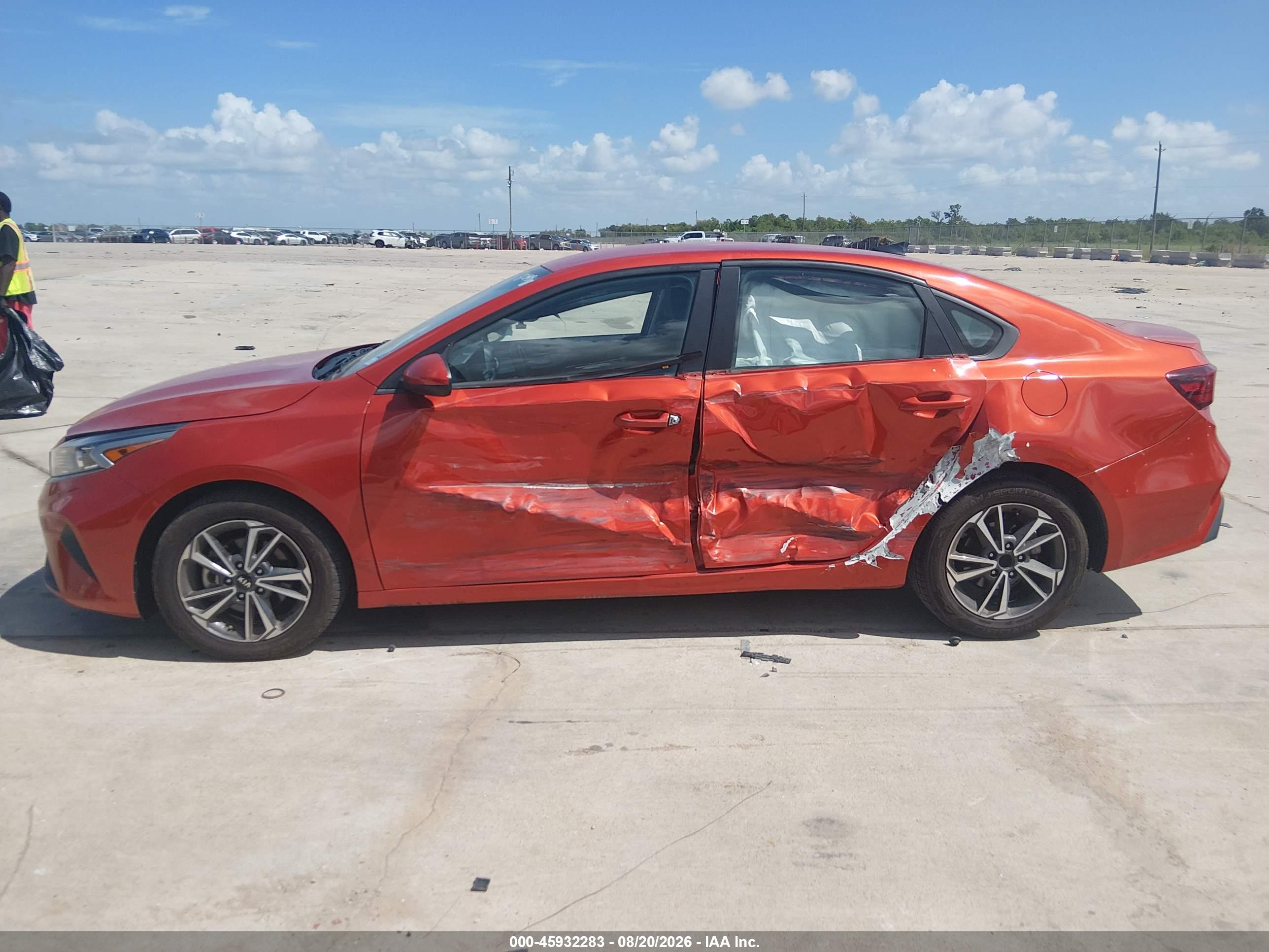 2023 KIA FORTE LXS