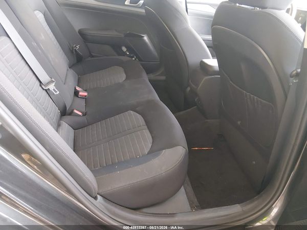 2026 KIA K5 LXS FWD