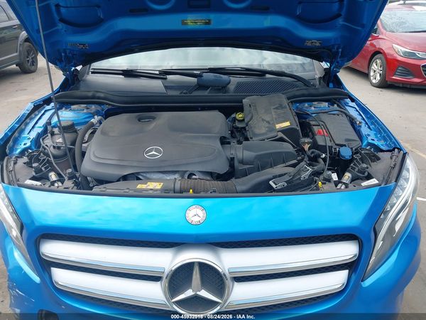 2016 MERCEDES-BENZ GLA 250 4MATIC