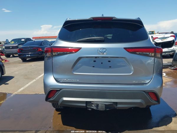 2020 TOYOTA HIGHLANDER XLE