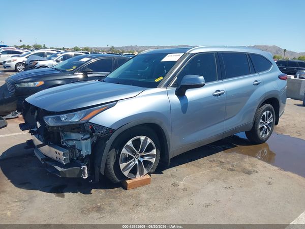 2020 TOYOTA HIGHLANDER XLE