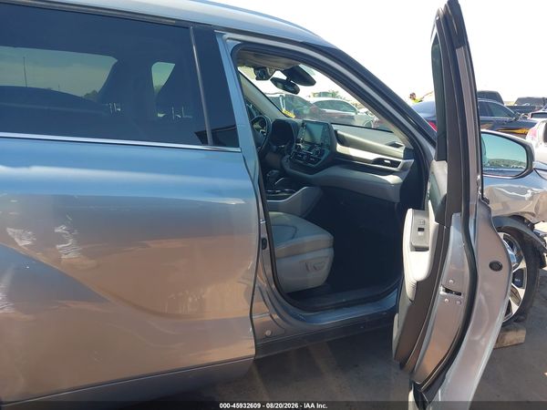 2020 TOYOTA HIGHLANDER XLE